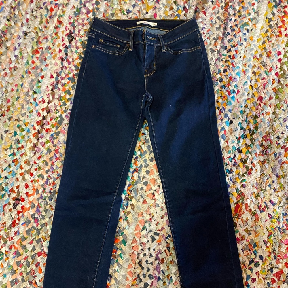 Levi’s slim fit 712, size 25